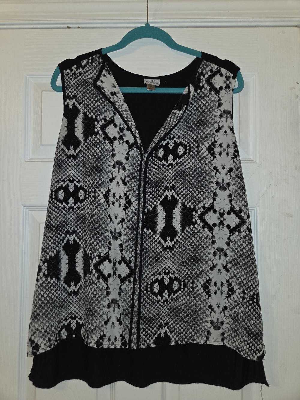 Worthington Black and White Snake-Print Sleeveless Blouse